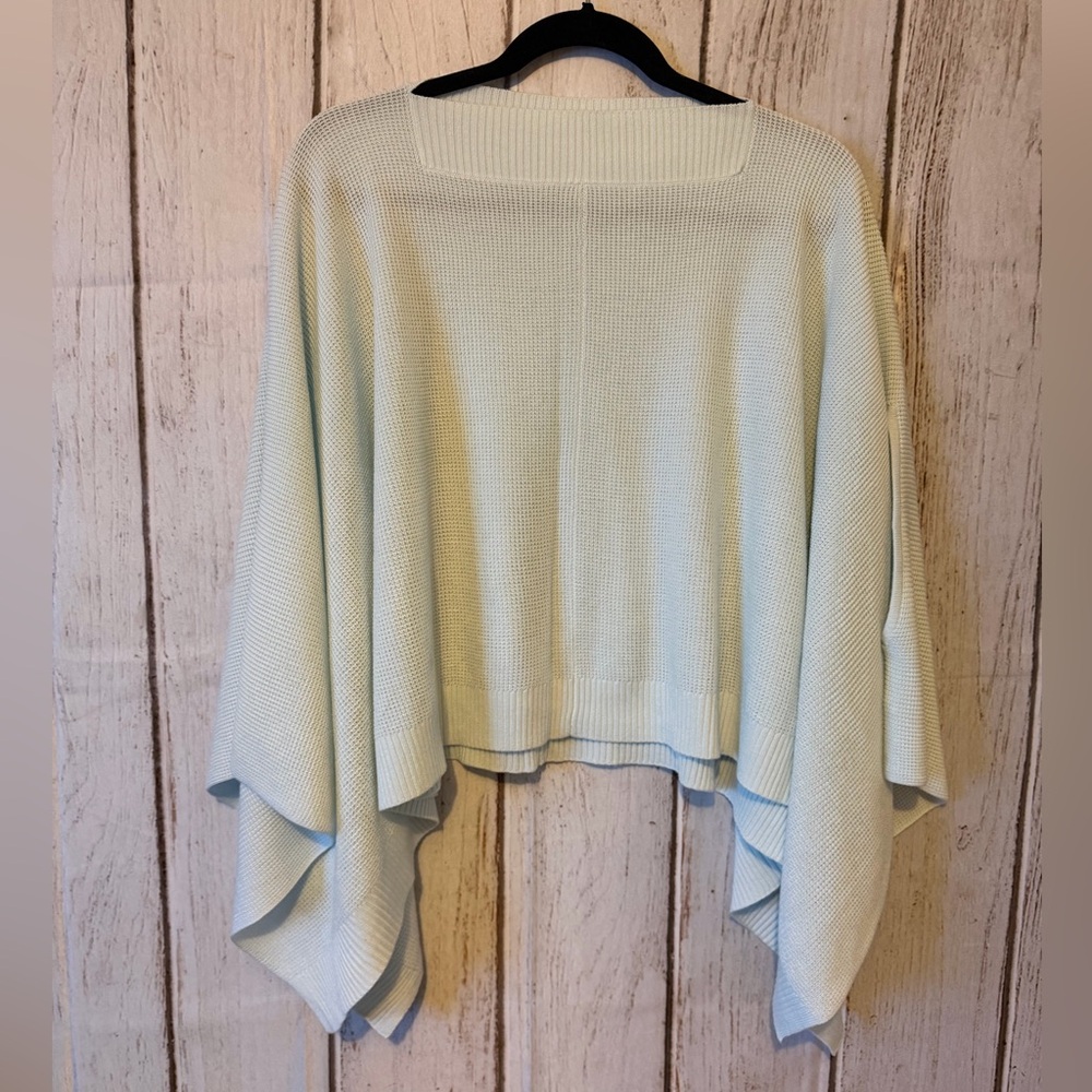 Lululemon Forward Flow Poncho in Almost Blue Lyocell Cashmere NWOT OS